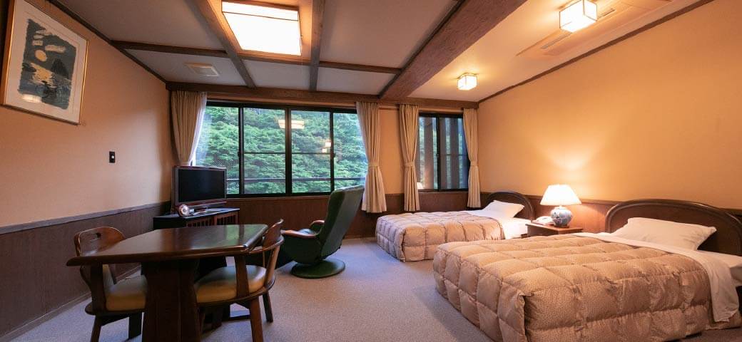 Main block Japanese & western Guest rooms